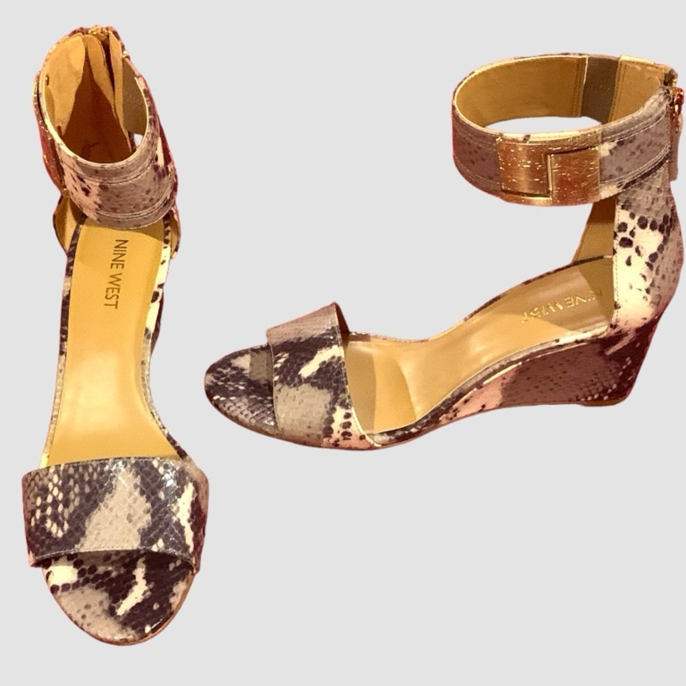 Nine West snake animal print cream gray sandal wedge heel sz 7.5